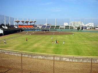 茅ヶ崎公園　野球場